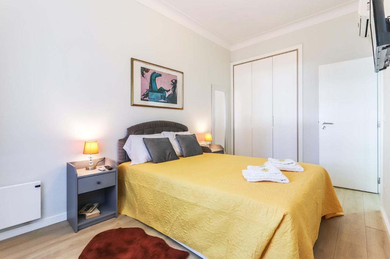 Vita Portucale ! Moscavide Casa Branca W/ Terrace Lisboa Eksteriør bilde